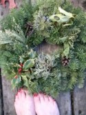 Nancie's toes wish you the merriest Nancie's toes wish you the merriest